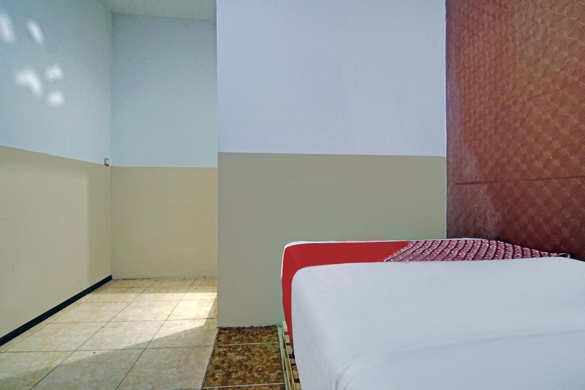 Super Oyo 90358 Poris Residence Syariah Tangerang Exteriör bild